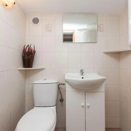 Comfortable Holiday Home, *